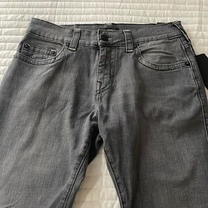 True religion, Gray relaxed fit skinny jeans, size 31 brand new with tags
